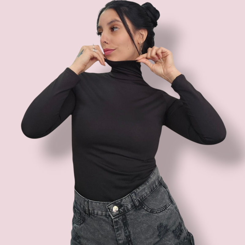 Polera Cuello Doble y Alto de Modal - Talle Chico